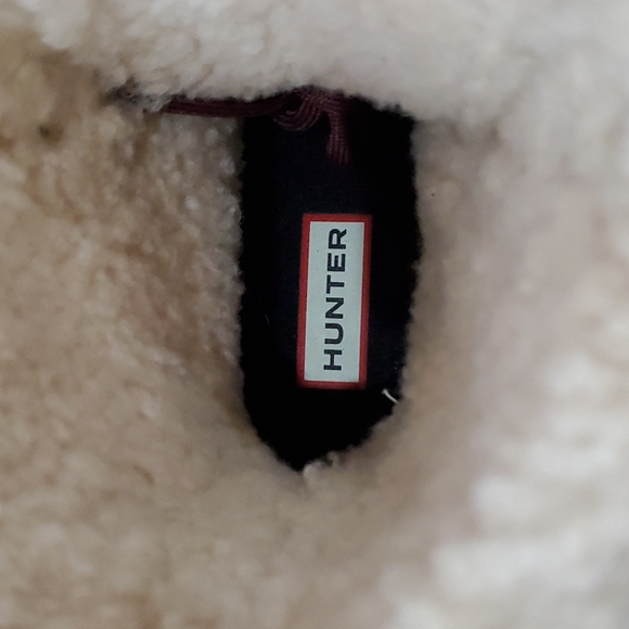 🎉🎉HP🎉🎉NWOT Hunter Rain/Snow Burgundy Boots with Fur Lining - Picture 4 of 9